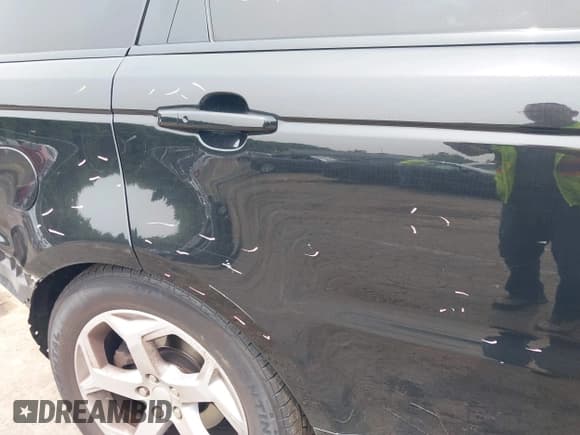 ✅ 2018 Land Rover Range Rover Sport HSE • VIN: SALWR2RK1JA189214 • Лот: 42870097. Опубликован ранее на IAAI с пробегом 90 554 миль. Бесплатный доступ к архиву аукционных продаж из США и подробный отчёт об истории автомобиля на DreamBid. Изображение 20.