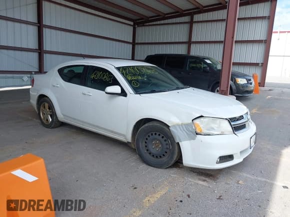 ✅ 2014 Dodge Avenger SXT • VIN: 1C3CDZCB3EN163775 • Lot: 42100863. Listed on IAAI with 178,440 mi. Free auction sales archive from the USA and detailed vehicle history report at DreamBid. Image 1.