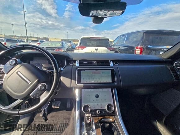 ✅ 2018 Land Rover Range Rover Sport HSE • VIN: SALWR2RK6JA407437 • Lot: 95900075. Listed on Copart with 95,502 mi. Free auction sales archive from the USA and detailed vehicle history report at DreamBid. Image 9.