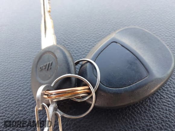 ✅ 2008 Chevrolet Silverado 2500HD 1LT • VIN: 1GCHK29KX8E163363 • Lot: 42540648. Wystawiony na IAAI z przebiegiem 242 555 mil. Bezpłatny archiwum sprzedaży aukcyjnych z USA i szczegółowy raport historii pojazdu na DreamBid. Zdjęcie 11.