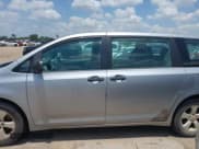 ✅ 2013 Toyota Sienna L • VIN: 5TDZK3DCXDS403672 • Lot: 42843593. Listed on IAAI with 178,046 mi. Free auction sales archive from the USA and detailed vehicle history report at DreamBid. Image 14.