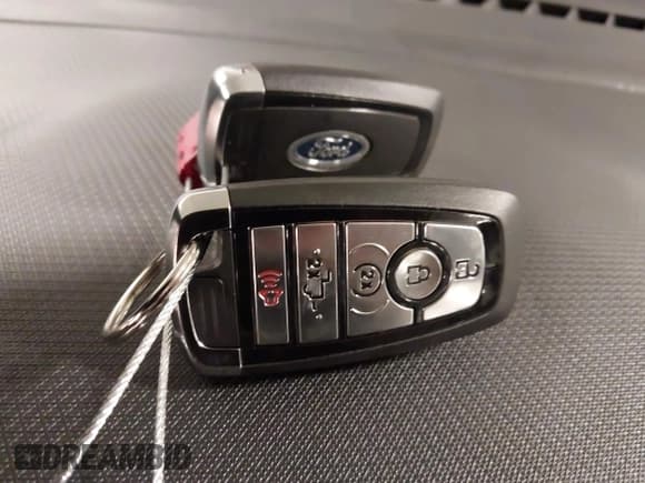 ✅ 2024 Ford F-150 XLT • VIN: 1FTEW3LP6RFC22454 • Lot: 43657512. Wystawiony na IAAI z przebiegiem 6 214 mil. Bezpłatny archiwum sprzedaży aukcyjnych z USA i szczegółowy raport historii pojazdu na DreamBid. Zdjęcie 11.