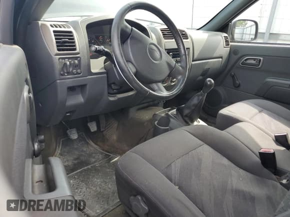 ✅ 2004 Chevrolet Colorado Z85 • VIN: 1GCCS198448121997 • Lot: 61898085. Wystawiony na Copart z przebiegiem 117 764 mil. Bezpłatny archiwum sprzedaży aukcyjnych z USA i szczegółowy raport historii pojazdu na DreamBid. Zdjęcie 8.