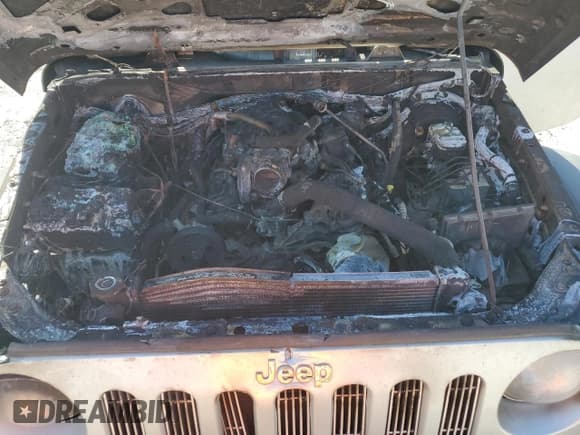 ✅ 2008 Jeep Wrangler X • VIN: 1J4FA241X8L567584 • Лот: 81886935. Опубликован ранее на Copart с пробегом Не указан. Бесплатный доступ к архиву аукционных продаж из США и подробный отчёт об истории автомобиля на DreamBid. Изображение 12.