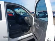 ✅ 2014 Chevrolet Tahoe Commercial • VIN: 1GNLC2E06ER162167 • Lot: 43810264. Wystawiony na IAAI z przebiegiem 177 870 mil. Bezpłatny archiwum sprzedaży aukcyjnych z USA i szczegółowy raport historii pojazdu na DreamBid. Zdjęcie 5.