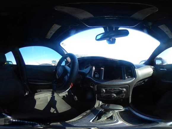 ✅ 2015 Dodge Charger SE • VIN: 2C3CDXBG6FH836165 • Лот: 43690222. Опубликован ранее на IAAI с пробегом 205 765 миль. Бесплатный доступ к архиву аукционных продаж из США и подробный отчёт об истории автомобиля на DreamBid. Изображение 18.