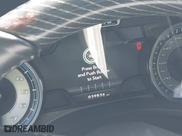 2020 Ram 1500 Limited z VIN 1C6SRFPT1LN419488, wystawiony jako IAAI lot #41847838 z przebiegiem 39 836 mil mil oraz . Historia ofert i sprzedaży dostępna na DreamBid. Obrazek 7.