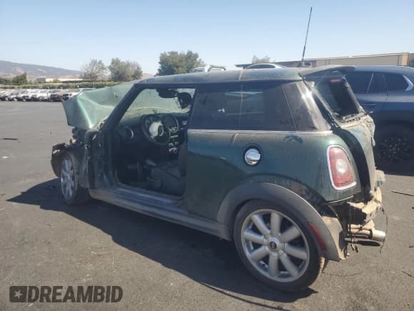 ✅ 2007 MINI Hardtop S • VIN: WMWMF73527TL90380 • Lot: 71687475. Listed on Copart with Not provided. Free auction sales archive from the USA and detailed vehicle history report at DreamBid. Image 2.