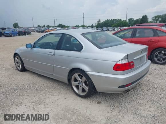 2006 BMW 3 Series 325Ci с VIN WBABD33486JY99882, выставлен на аукционе IAAI как лот 42682485 с пробегом 102 795 миль миль и . История ставок и продаж доступна на DreamBid. Изображение 3.