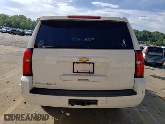 2016 Chevrolet Suburban LT z VIN 1GNSKHKCXGR347227, wystawiony jako Copart lot #61240594 z przebiegiem Nie podano mil oraz Szkoda całkowita • Salvage title. Historia ofert i sprzedaży dostępna na DreamBid. Obrazek 6.