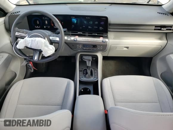 ✅ 2025 Hyundai Kona SEL • VIN: KM8HB3AB7SU306750 • Лот: 91208265. Опубликован ранее на Copart с пробегом 8 474 миль. Бесплатный доступ к архиву аукционных продаж из США и подробный отчёт об истории автомобиля на DreamBid. Изображение 8.