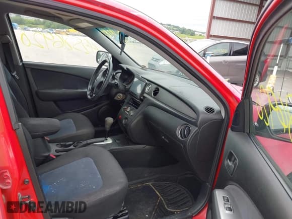 ✅ 2004 Mitsubishi Outlander LS • VIN: JA4LZ31F14U060725 • Lot: 42586920. Wystawiony na IAAI z przebiegiem 179 553 mil. Bezpłatny archiwum sprzedaży aukcyjnych z USA i szczegółowy raport historii pojazdu na DreamBid. Zdjęcie 5.