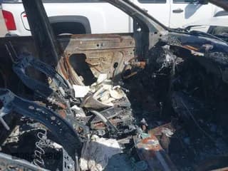 ✅ 2014 Chevrolet Traverse LT • VIN: 1GNKVGKD3EJ270710 • Lot: 43323793. Wystawiony na IAAI z przebiegiem Nie podano. Bezpłatny archiwum sprzedaży aukcyjnych z USA i szczegółowy raport historii pojazdu na DreamBid. Zdjęcie 5.