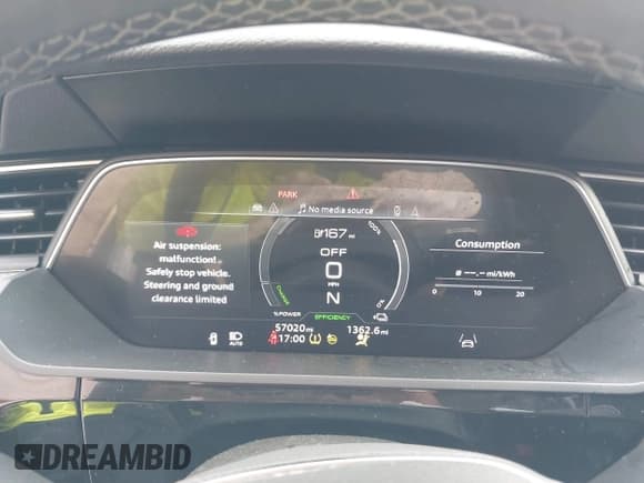 ✅ 2022 Audi e-tron Premium • VIN: WA1AAAGE0NB047673 • Лот: 42658928. Опубликован ранее на IAAI с пробегом 57 020 миль. Бесплатный доступ к архиву аукционных продаж из США и подробный отчёт об истории автомобиля на DreamBid. Изображение 7.