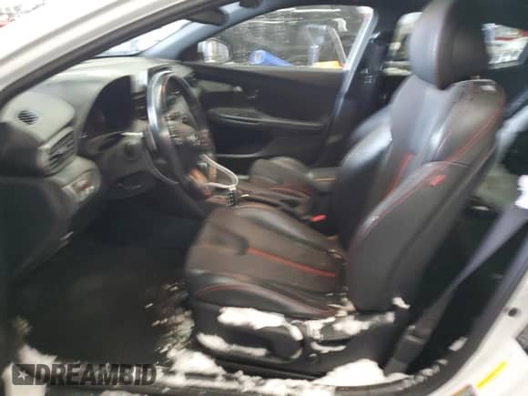 2019 Hyundai Veloster Turbo z VIN KMHTH6AB3KU011655, wystawiony jako Copart lot #41699095 z przebiegiem 66 870 mil mil oraz Szkoda całkowita • Salvage title. Historia ofert i sprzedaży dostępna na DreamBid. Obrazek 7.