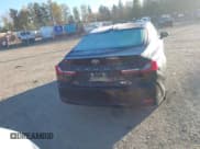 ✅ 2025 Toyota Camry SE • VIN: 4T1DAACK2SU097050 • Lot: 43465693. Wystawiony na IAAI z przebiegiem 11 415 mil. Bezpłatny archiwum sprzedaży aukcyjnych z USA i szczegółowy raport historii pojazdu na DreamBid. Zdjęcie 16.