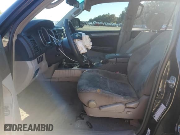 ✅ 2007 Toyota 4Runner SR5 • VIN: JTEZU14R778074954 • Lot: 90733675. Listed on Copart with 252,526 mi. Free auction sales archive from the USA and detailed vehicle history report at DreamBid. Image 7.