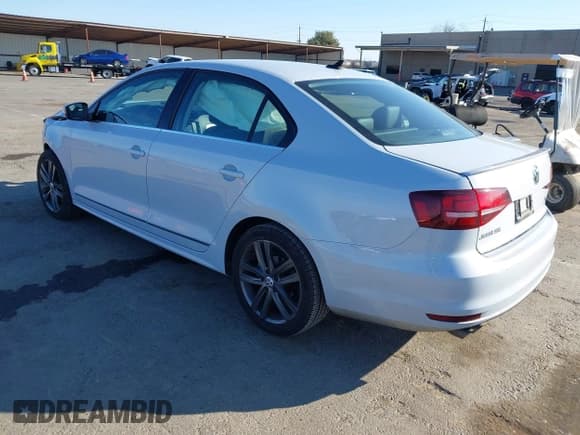 ✅ 2018 Volkswagen Jetta SEL • VIN: 3VWL17AJ2JM252094 • Lot: 41397575. Listed on IAAI with 57,983 mi. Free auction sales archive from the USA and detailed vehicle history report at DreamBid. Image 3.