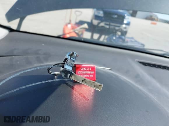 2018 Chevrolet Malibu LT z VIN 1G1ZD5ST8JF137789, wystawiony jako IAAI lot #41968346 z przebiegiem 120 638 mil mil oraz . Historia ofert i sprzedaży dostępna na DreamBid. Obrazek 11.