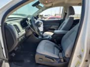 ✅ 2020 Chevrolet Colorado 4WD Work Truck • VIN: 1GCGTBEN3L1141469 • Lot: 64240765. Wystawiony na Copart z przebiegiem 79 072 mil. Bezpłatny archiwum sprzedaży aukcyjnych z USA i szczegółowy raport historii pojazdu na DreamBid. Zdjęcie 7.