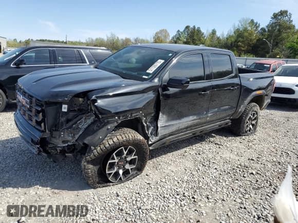 ✅ 2024 GMC Canyon 4WD AT4X • VIN: 1GTP6EEK4R1146736 • Lot: 51126715. Wystawiony na Copart z przebiegiem 15 037 mil. Bezpłatny archiwum sprzedaży aukcyjnych z USA i szczegółowy raport historii pojazdu na DreamBid. Zdjęcie 1.