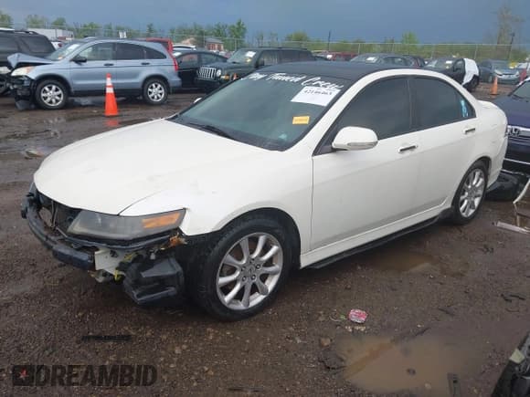 ✅ 2008 Acura TSX • VIN: JH4CL96848C020220 • Lot: 42146463. Listed on IAAI with 172,345 mi. Free auction sales archive from the USA and detailed vehicle history report at DreamBid. Image 2.
