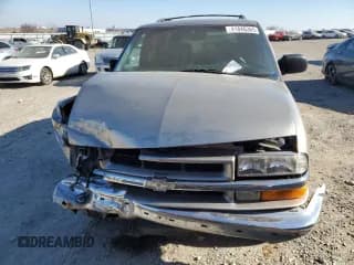 ✅ 2000 Chevrolet Blazer LS • VIN: 1GNCS13W4Y2134613 • Lot: 41840365. Wystawiony na Copart z przebiegiem Nie podano. Bezpłatny archiwum sprzedaży aukcyjnych z USA i szczegółowy raport historii pojazdu na DreamBid. Zdjęcie 5.