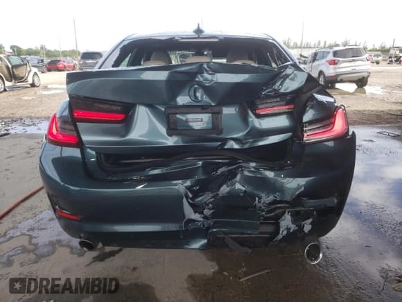 ✅ 2021 BMW 3 Series 330e • VIN: 3MW5P7J09M8C05835 • Lot: 71154165. Wystawiony na Copart z przebiegiem 24 900 mil. Bezpłatny archiwum sprzedaży aukcyjnych z USA i szczegółowy raport historii pojazdu na DreamBid. Zdjęcie 6.