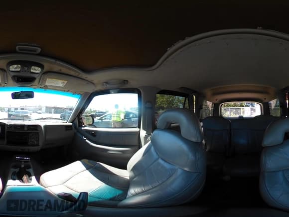 ✅ 1997 Chevrolet Blazer LS • VIN: 1GNDT13W0V2175348 • Lot: 41773422. Wystawiony na IAAI z przebiegiem 247 972 mil. Bezpłatny archiwum sprzedaży aukcyjnych z USA i szczegółowy raport historii pojazdu na DreamBid. Zdjęcie 19.