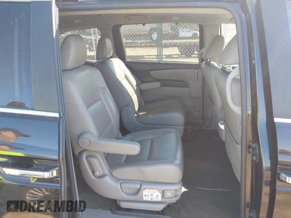 ✅ 2012 Honda Odyssey EX-L • VIN: 5FNRL5H60CB140575 • Lot: 43605156. Listed on IAAI with Not provided. Free auction sales archive from the USA and detailed vehicle history report at DreamBid. Image 8.