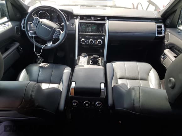 ✅ 2017 Land Rover Discovery HSE • VIN: SALRRBBV3HA036796 • Lot: 81295915. Wystawiony na Copart z przebiegiem 73 360 mil. Bezpłatny archiwum sprzedaży aukcyjnych z USA i szczegółowy raport historii pojazdu na DreamBid. Zdjęcie 8.