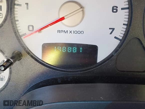 ✅ 2004 Dodge 2500 ST • VIN: 3D7KA28D54G174520 • Lot: 43009846. Wystawiony na IAAI z przebiegiem 198 881 mil. Bezpłatny archiwum sprzedaży aukcyjnych z USA i szczegółowy raport historii pojazdu na DreamBid. Zdjęcie 15.