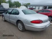 ✅ 2001 Chrysler Concorde LX • VIN: 2C3HD46R51H542636 • Lot: 42652071. Wystawiony na IAAI z przebiegiem 73 429 mil. Bezpłatny archiwum sprzedaży aukcyjnych z USA i szczegółowy raport historii pojazdu na DreamBid. Zdjęcie 3.