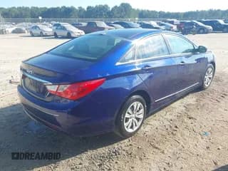 ✅ 2011 Hyundai Sonata GLS • VIN: 5NPEB4AC5BH020685 • Lot: 43273434. Listed on IAAI with 237,733 mi. Free auction sales archive from the USA and detailed vehicle history report at DreamBid. Image 4.