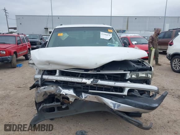 ✅ 2003 Chevrolet Suburban LS • VIN: 3GNEC16ZX3G320202 • Лот: 41596078. Опубликован ранее на IAAI с пробегом 287 841 миль. Бесплатный доступ к архиву аукционных продаж из США и подробный отчёт об истории автомобиля на DreamBid. Изображение 6.