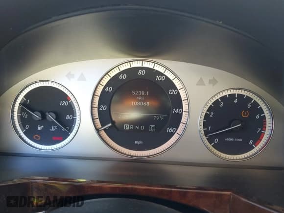 ✅ 2010 Mercedes-Benz GLK 350 • VIN: WDCGG8HB8AF428759 • Лот: 43614456. Опубликован ранее на IAAI с пробегом 108 068 миль. Бесплатный доступ к архиву аукционных продаж из США и подробный отчёт об истории автомобиля на DreamBid. Изображение 7.