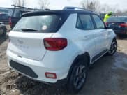 ✅ 2024 Hyundai Venue SEL • VIN: KMHRC8A3XRU326010 • Lot: 41845065. Listed on IAAI with 2,604 mi. Free auction sales archive from the USA and detailed vehicle history report at DreamBid. Image 4.