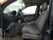 ✅ 2006 Saturn VUE • VIN: 5GZCZ33D16S815046 • Lot: 50959145. Wystawiony na Copart z przebiegiem 198 587 mil. Bezpłatny archiwum sprzedaży aukcyjnych z USA i szczegółowy raport historii pojazdu na DreamBid. Zdjęcie 7.