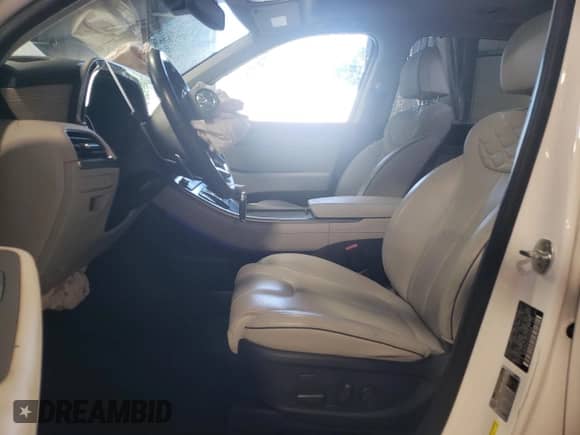 2022 Hyundai Palisade Limited с VIN KM8R5DHE2NU349768, выставлен на аукционе Copart как лот 67738124 с пробегом 26 167 миль миль и Списание • Salvage title. История ставок и продаж доступна на DreamBid. Изображение 7.