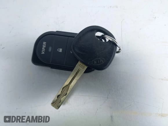 ✅ 2013 Kia Sorento LX • VIN: 5XYKT3A63DG391522 • Lot: 43603504. Listed on IAAI with 132,596 mi. Free auction sales archive from the USA and detailed vehicle history report at DreamBid. Image 11.