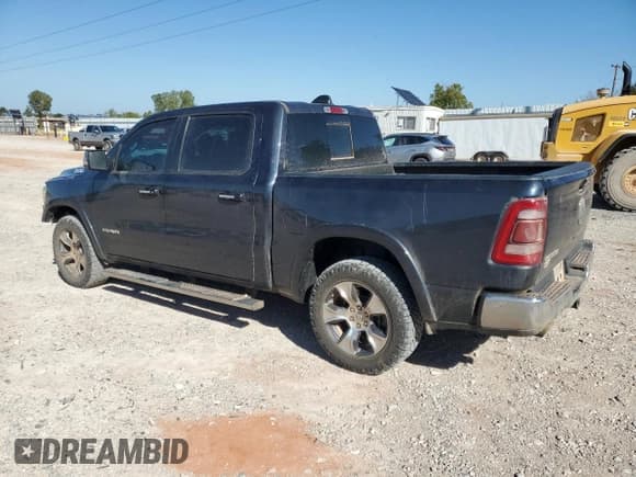 ✅ 2020 Ram 1500 Laramie • VIN: 1C6SRFJT3LN380539 • Лот: 87287735. Опубликован ранее на Copart с пробегом 84 755 миль. Бесплатный доступ к архиву аукционных продаж из США и подробный отчёт об истории автомобиля на DreamBid. Изображение 2.