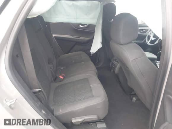 2021 Chevrolet Blazer LT z VIN 3GNKBCR47MS545399, wystawiony jako IAAI lot #41822104 z przebiegiem 60 182 mil mil oraz . Historia ofert i sprzedaży dostępna na DreamBid. Obrazek 8.