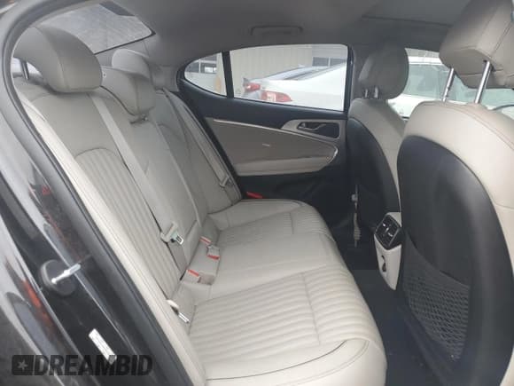 ✅ 2019 Genesis G70 Advanced • VIN: KMTG34LA4KU016698 • Lot: 44620145. Listed on Copart with 101,350 mi. Free auction sales archive from the USA and detailed vehicle history report at DreamBid. Image 11.