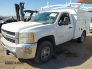 ✅ 2010 Chevrolet Silverado 2500HD • VIN: 1GB3KVBK5AF153253 • Lot: 42129825. Wystawiony na IAAI z przebiegiem 302 599 mil. Bezpłatny archiwum sprzedaży aukcyjnych z USA i szczegółowy raport historii pojazdu na DreamBid. Zdjęcie 17.