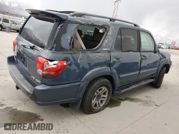 ✅ 2005 Toyota Sequoia Limited • VIN: 5TDBT48A15S235810 • Lot: 51703345. Listed on Copart with 265,366 mi. Free auction sales archive from the USA and detailed vehicle history report at DreamBid. Image 3.