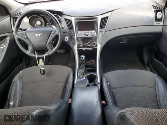 2011 Hyundai Sonata SE с VIN 5NPEC4AC5BH139639, выставлен на аукционе Copart как лот 59845634 с пробегом 188 894 миль миль и Списание • Salvage title. История ставок и продаж доступна на DreamBid. Изображение 8.