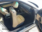 ✅ 2010 BMW 1 Series 128i • VIN: WBAUP7C56AVK77895 • Lot: 42798671. Wystawiony na IAAI z przebiegiem 125 677 mil. Bezpłatny archiwum sprzedaży aukcyjnych z USA i szczegółowy raport historii pojazdu na DreamBid. Zdjęcie 5.