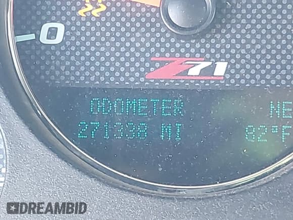 ✅ 2013 Chevrolet Suburban LT • VIN: 1GNSKJE77DR144085 • Lot: 43602777. Wystawiony na IAAI z przebiegiem 271 338 mil. Bezpłatny archiwum sprzedaży aukcyjnych z USA i szczegółowy raport historii pojazdu na DreamBid. Zdjęcie 15.