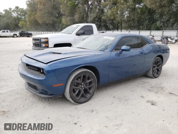 ✅ 2021 Dodge Challenger SXT • VIN: 2C3CDZAG2MH560027 • Lot: 44318373. Wystawiony na Copart z przebiegiem 14 965 mil. Bezpłatny archiwum sprzedaży aukcyjnych z USA i szczegółowy raport historii pojazdu na DreamBid. Zdjęcie 1.