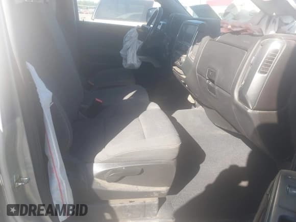 ✅ 2019 Chevrolet Silverado 1500 LT • VIN: 2GCRCPECXK1154992 • Lot: 43507958. Wystawiony na IAAI z przebiegiem 117 450 mil. Bezpłatny archiwum sprzedaży aukcyjnych z USA i szczegółowy raport historii pojazdu na DreamBid. Zdjęcie 5.